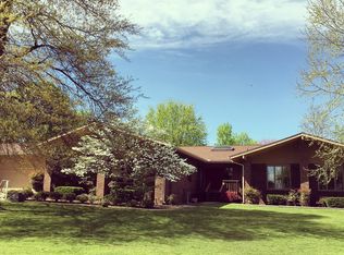 1800 E Stubblefield Rd, Fayetteville, AR 72703