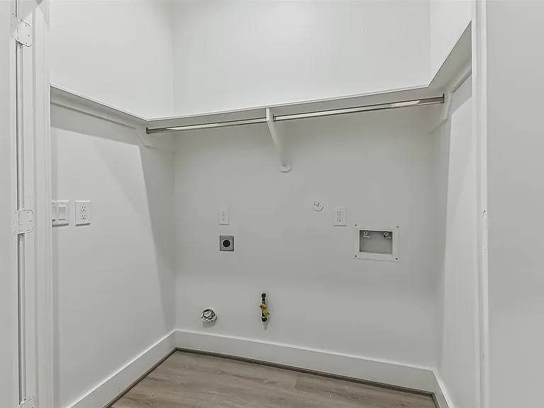 7709 Earl Rudder Way — Photo 31