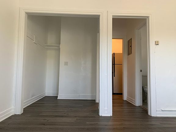 5th image of 1316 Lemoyne St APT 9