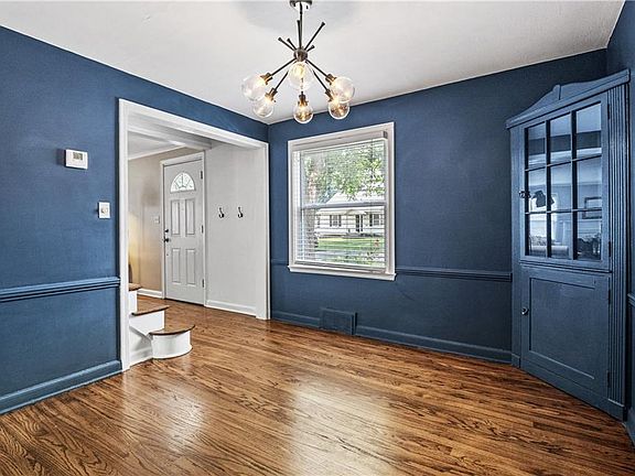 5th image of 7901 Belleview Ave