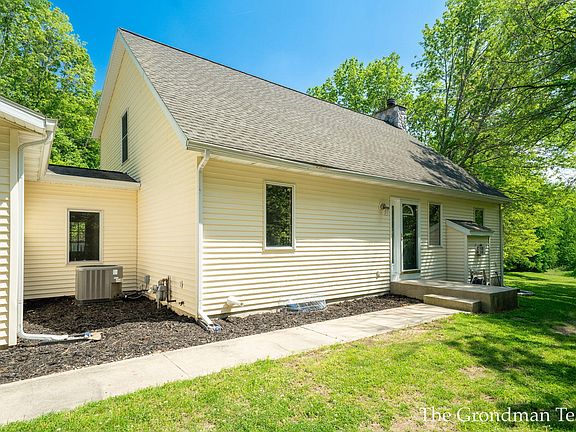 5th image of 3631 Pepper Ln