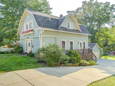 94 Solon Rd, Chagrin Falls, OH, 44022
