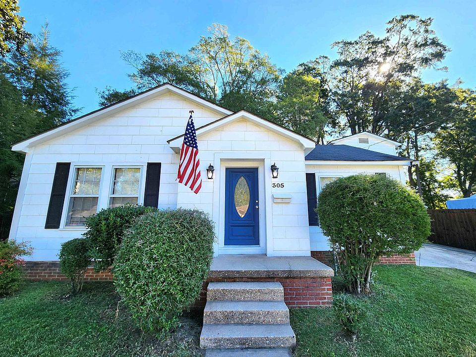 1st image of 305 S Bradley Ave