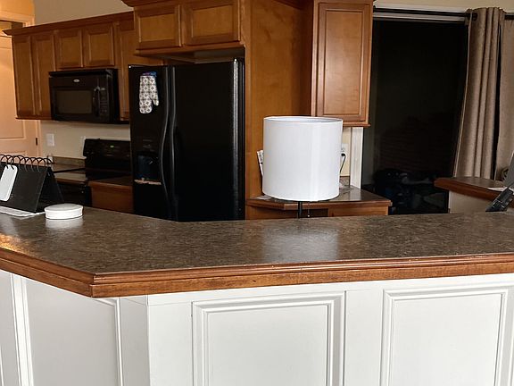 2nd image of 231 Huron Ave #16034790