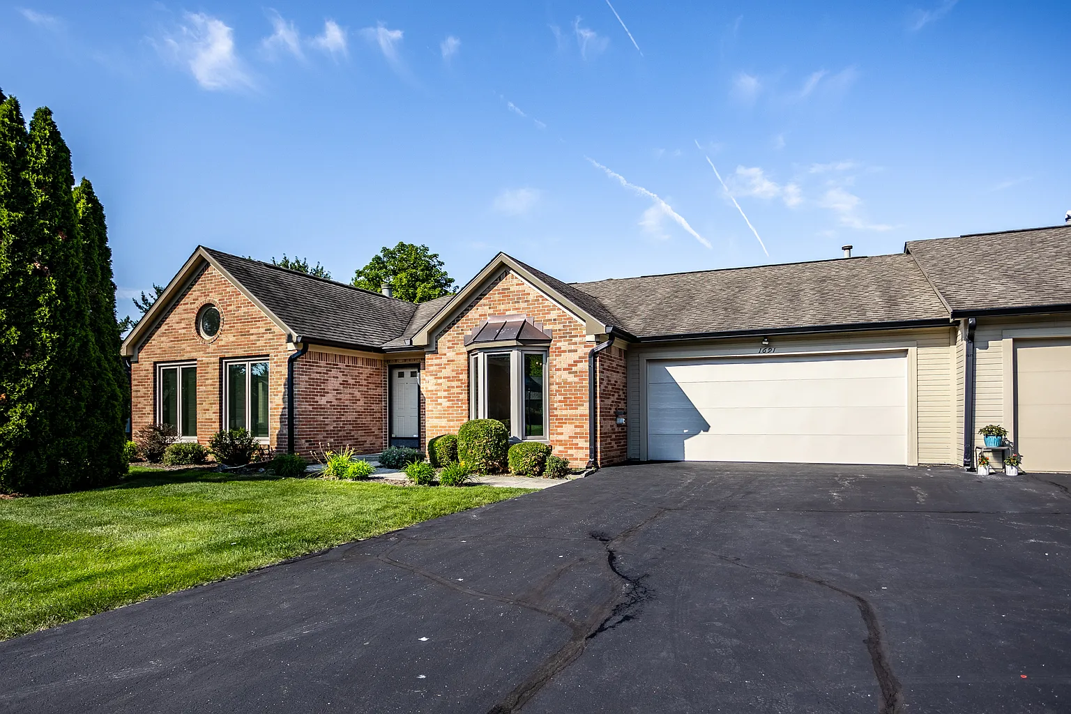 1691 Cloister Dr photo 1