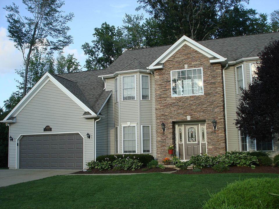 1st image of 3809 Royal Oak Dr
