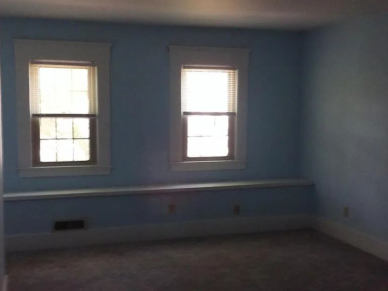 819 Philadelphia St — Photo 9