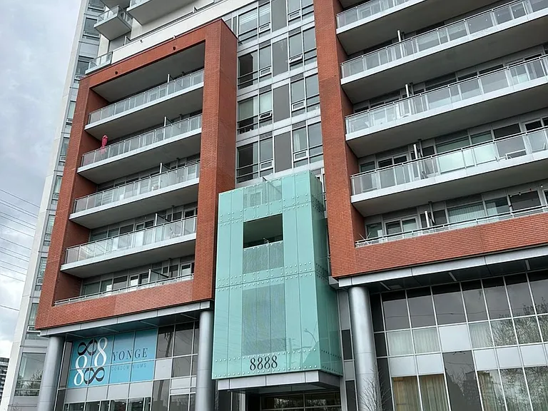8888 Yonge St #326 — Photo 1