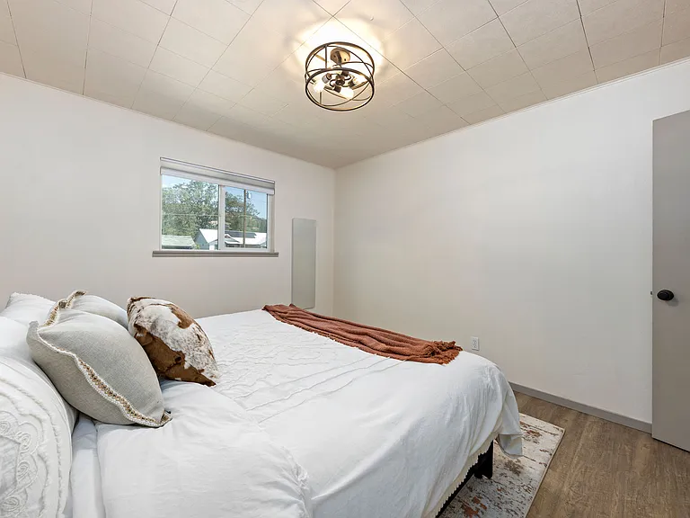 2087 Upper River Rd — Photo 21