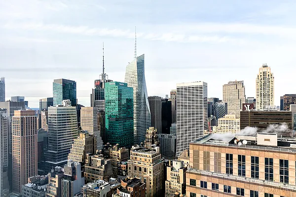 Sold by Oxford Property Group | media 8