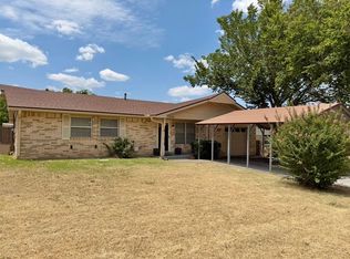 2712 NW Hilltop Dr, Lawton, OK 73507