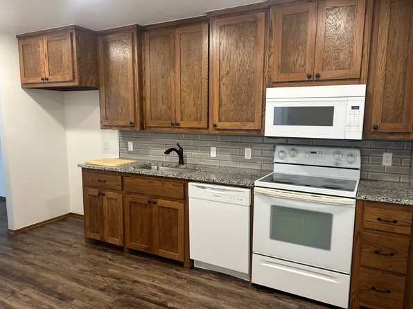 208 S Monroe Ave, Blanchard, OK 73010
