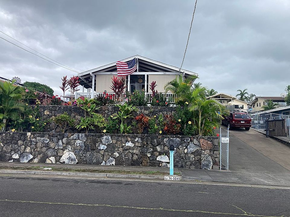 Street view front of house