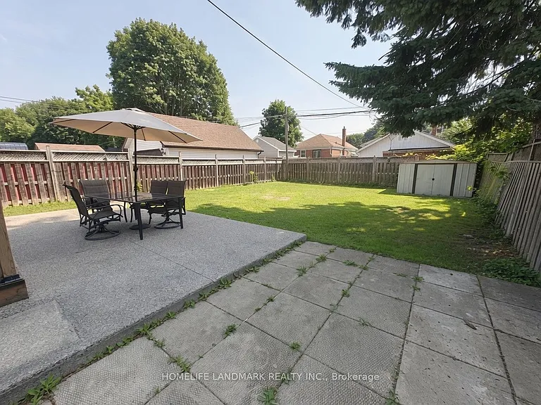 225 Highland Ave — Photo 14