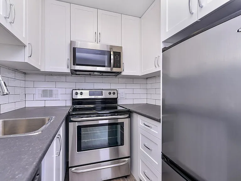 415 Michigan St #405 — Photo 16