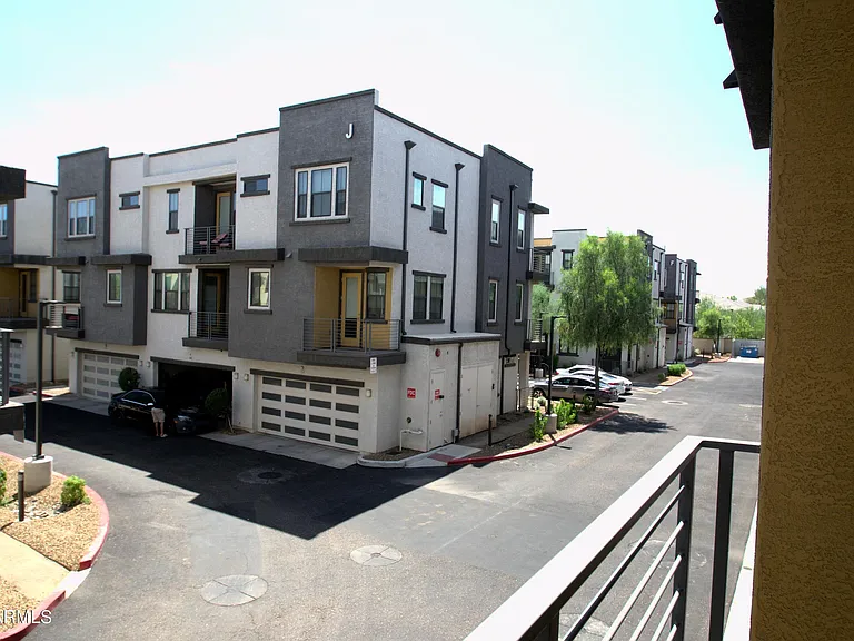 2090 S Dorsey Ln #1046 — Photo 22