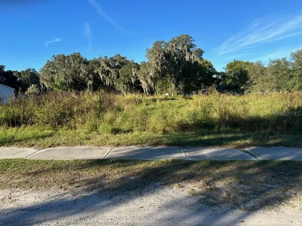 2402 Berry Rd #1, Plant City, FL 33567