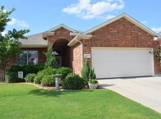 6301 Melanie Dr, Fort Worth, TX 76131
