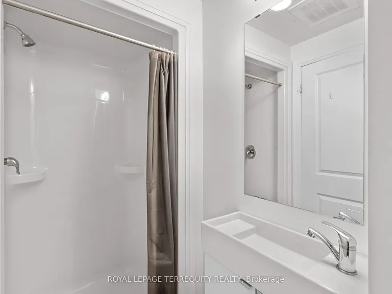 1900 Simcoe St N #703 — Photo 14