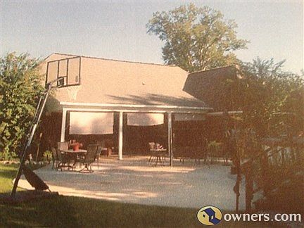 Back Patio & Pool area
