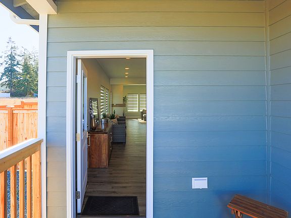 3rd image of 2129 NW 9th Ave
