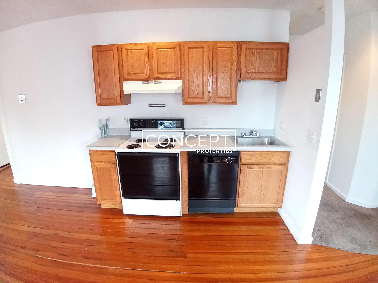 3 bed, 1100 sqft, $2,950 — Photo 2