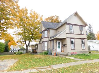 92 Church St, Springville, NY 14141