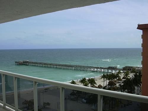 1st image of 16711 Collins Ave APT 905