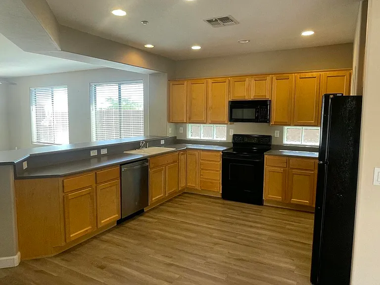41831 N Mill Creek Way — Photo 3