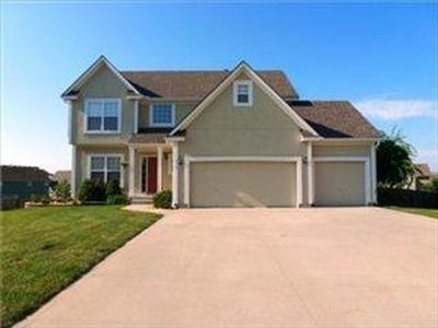 2323 SW River Spring Cir, Lees Summit, MO, 64082