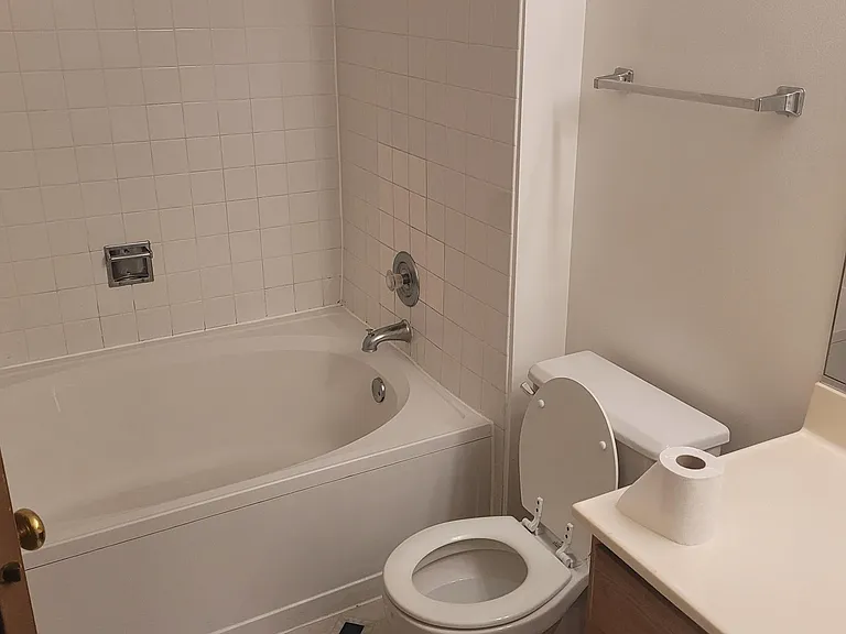 1266 S Parkside Dr #1 — Photo 6