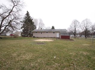 316 E 7th St, Belvidere, IL 61008