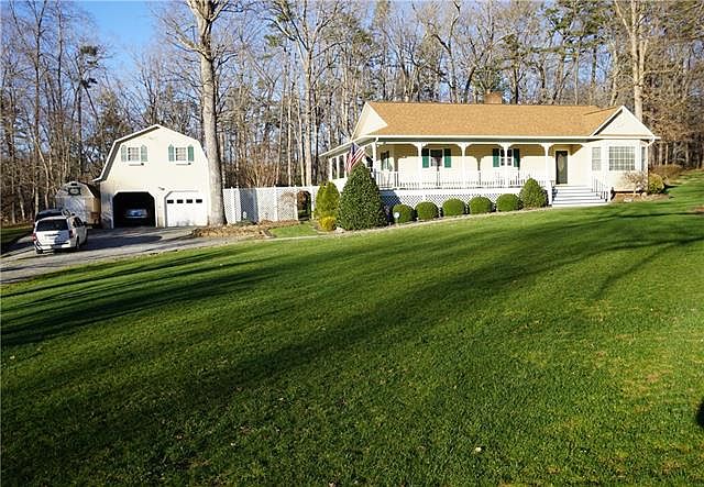 1st image of 1750 Orchard Dr