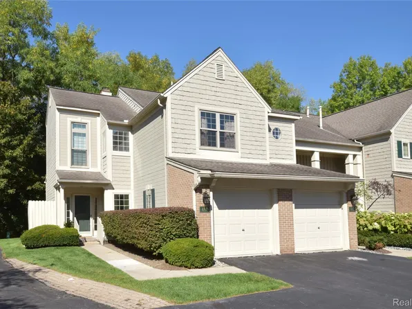 484 Newburne Pointe #36, Bloomfield Hills, MI 48304