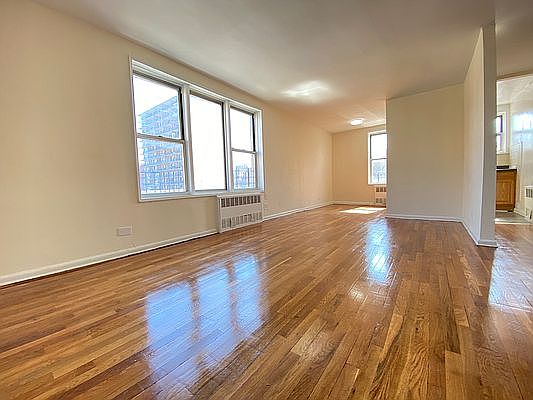 2nd image of 38-05 Bowne St #G