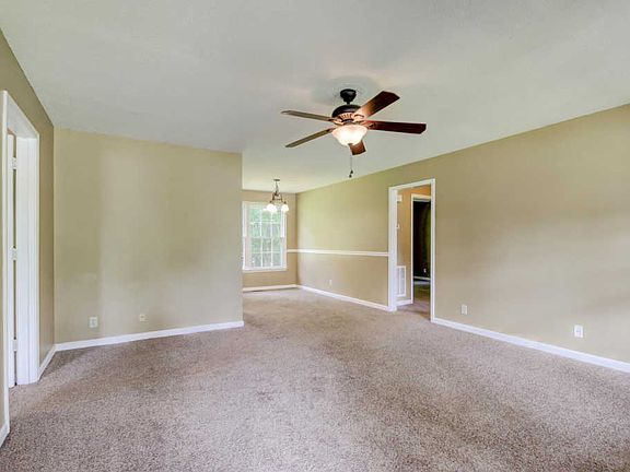 3rd image of 1566 Mary Beth Ln