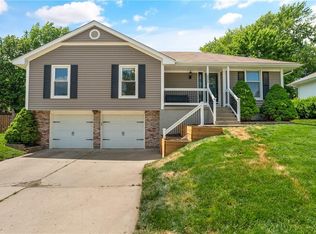 2505 NE Quail Walk Trl, Blue Springs, MO 64014