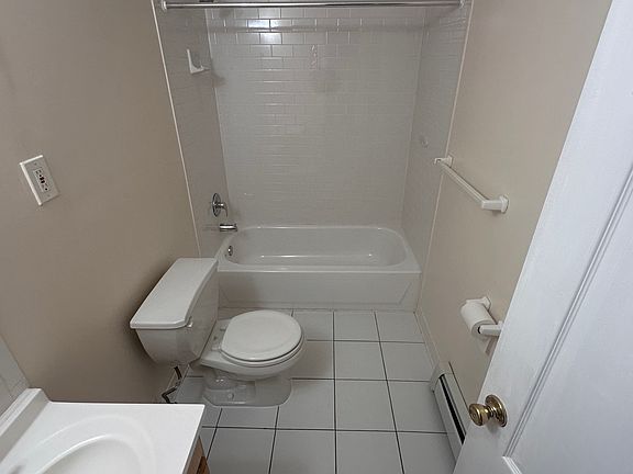 5th image of 10843 157th St #2