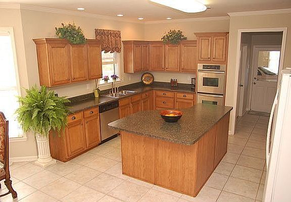 Large Island with Breakfast Bar