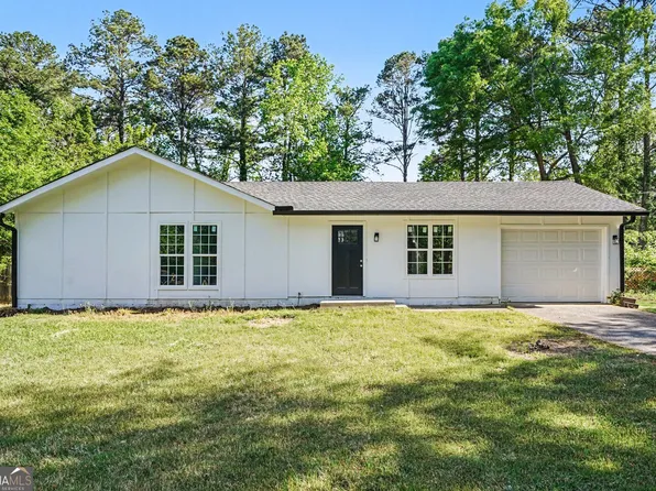 8984 Bentwood Ln, Riverdale, GA 30274