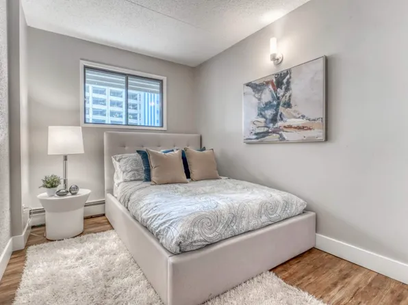 123 10th Ave SW, Calgary, AB T2R 1K8