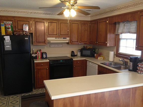 4th image of 71 Sweetbriar Ln