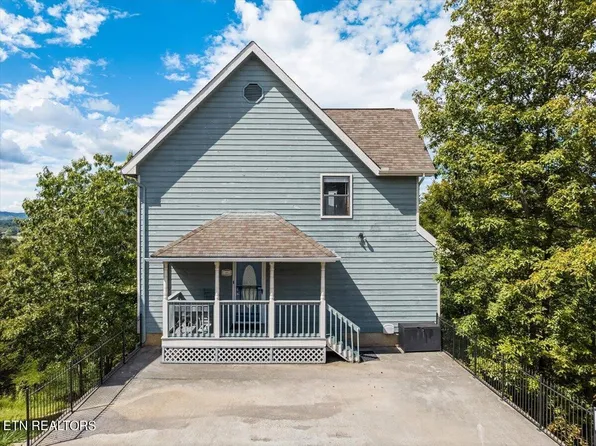 425 Stone Ridge Way, Pigeon Forge, TN 37863