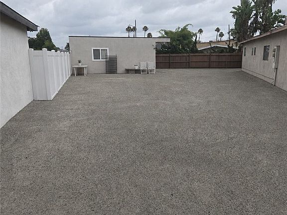 5th image of 13222 Century Blvd