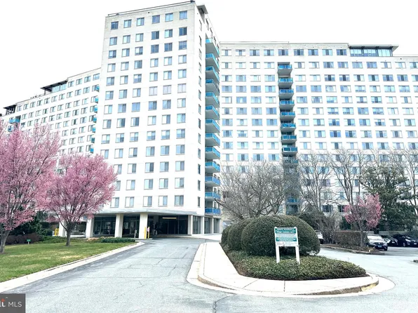 10401 Grosvenor Pl APT 1414, Rockville, MD 20852