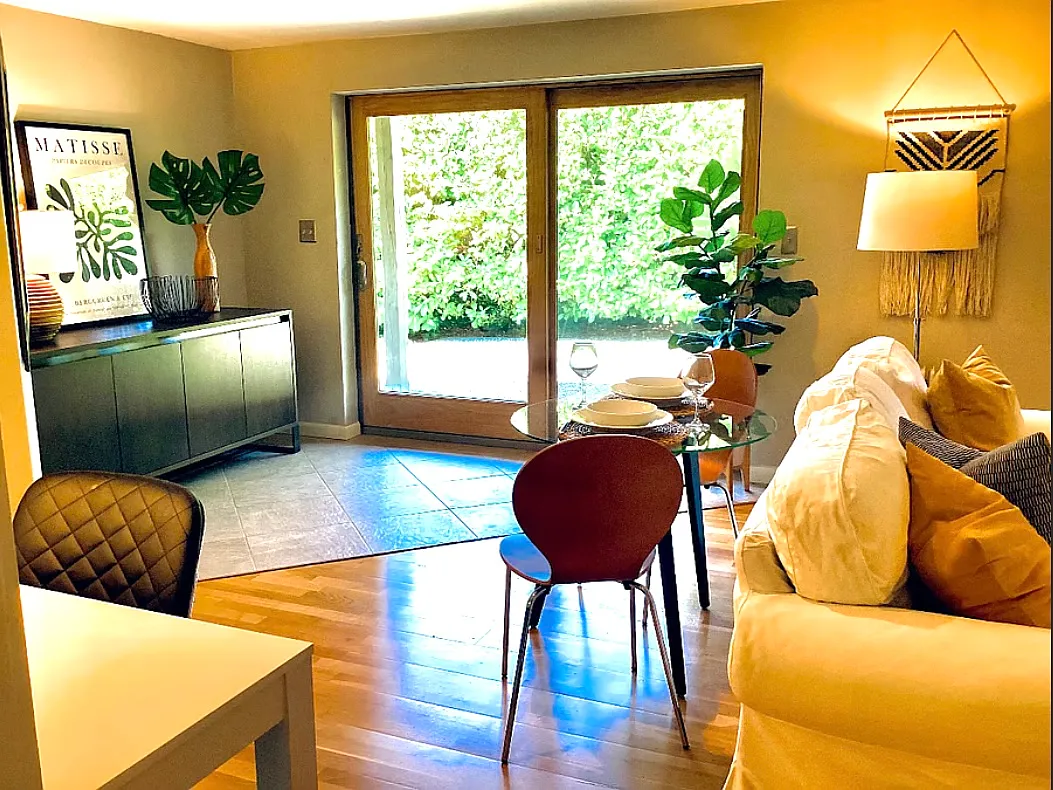 1 bed, 1000 sqft, $2,400 — Photo 2