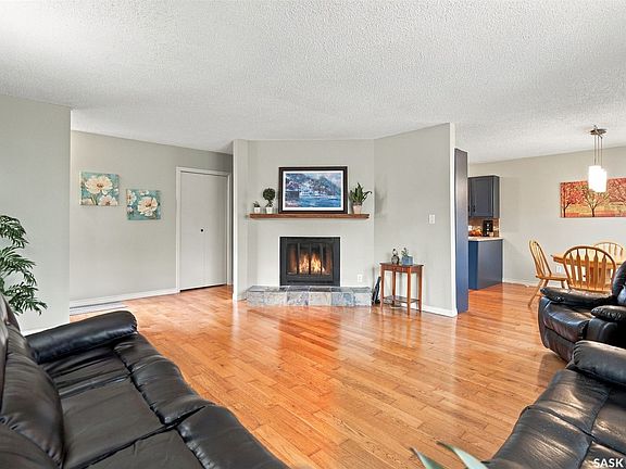 4th image of 38 Petersmeyer Street