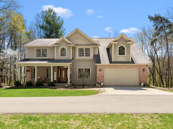 10407 Huckleberry Ln, Richland, MI 49083