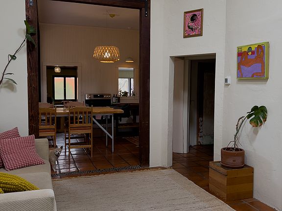 living room looking into kitchen
