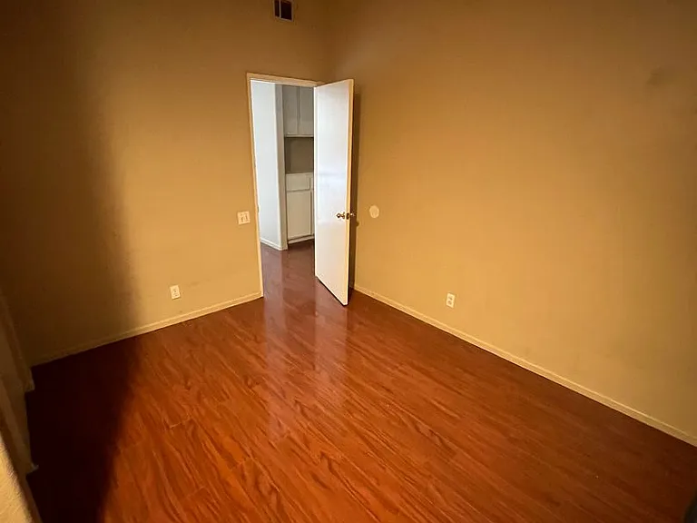7834 Boxwood Ct — Photo 19